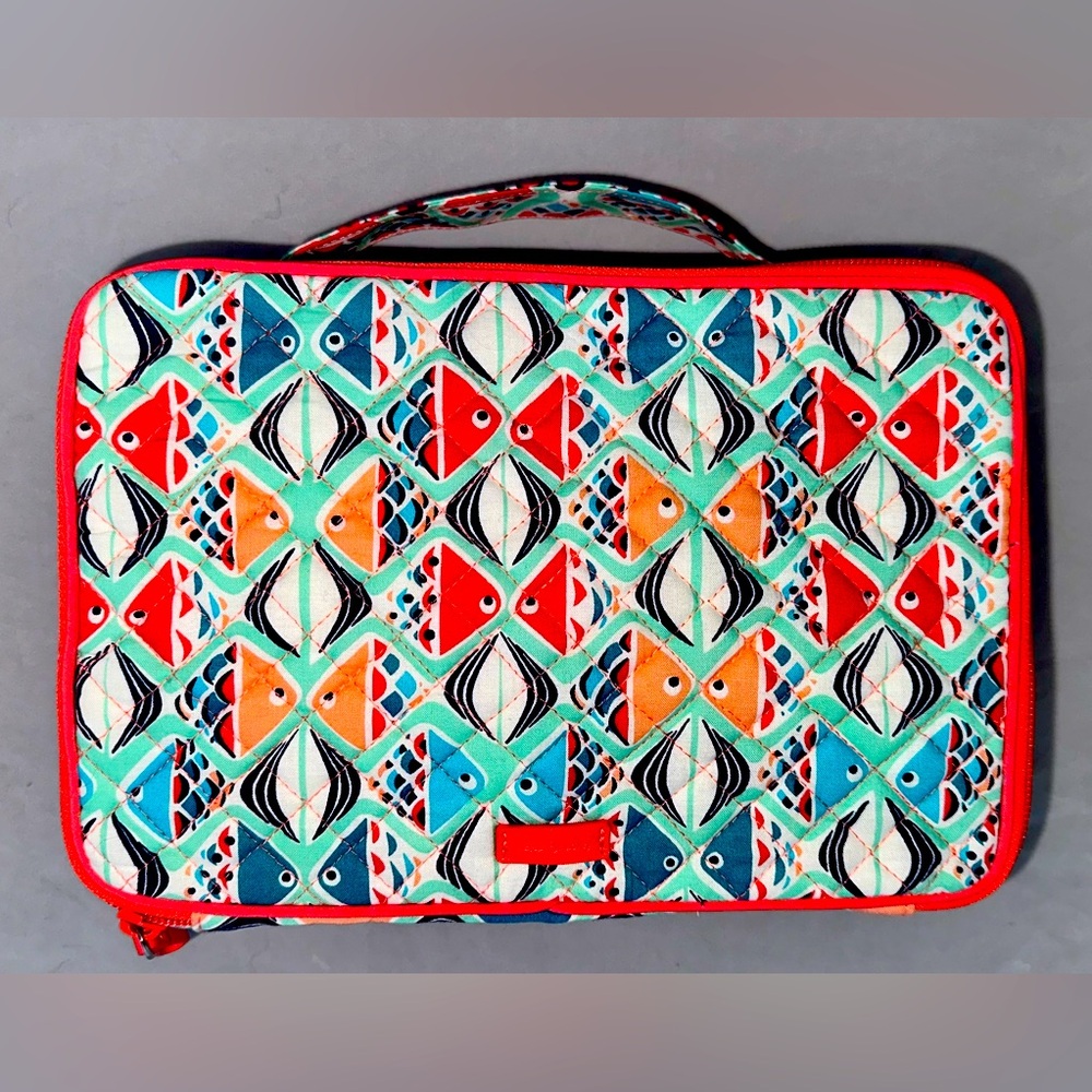 Vera Bradley Go Fish Iconic Large Blush & Brush Bag NWOT